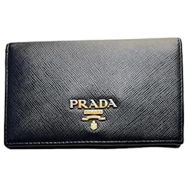Prada Geldbörse aus schwarzem Saffiano-Leder