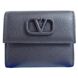 VALENTINO GARAVANI V Black Leather Tri-fold Wallet - Valentino Garavani