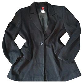 Blazer Regina Rubens de algodón negro con hombreras