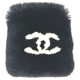 Bracciale in pelliccia con logo CC Coco di Chanel