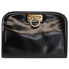 Borsa a spalla vintage Gancini con catena Salvatore Ferragamo in pelle verniciata