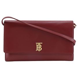 Cartera TB de cuero rojo Burberry con correa