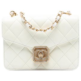 Chanel Bianco Trapuntato in Pelle di Agnello Cristallo Geometrico CC Frame Flap