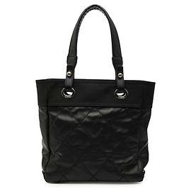 Bolso tote Chanel negro pequeño de lona acolchada Paris Biarritz