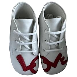 Christian Louboutin Baby Love Flat in pelle bianca