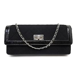 BORSA CHANEL EAST WEST BAGUETTE CON CHIUSURA MADEMOISELLE IN CANVAS DI PELLE
