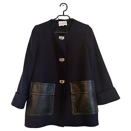 Claudie Pierlot Chaqueta de lana azul marino con bolsillos de cuero