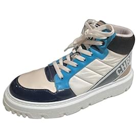 Zapatos planos Dior de piel blanca talla 40