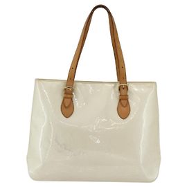 Louis Vuitton Brentwood Handbag Monogram Vernis