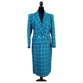 Traje turquesa Pierre Balmain de los años 70