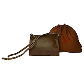 Borsa in pelle monogramma Loewe Madrid vintage marrone cammello