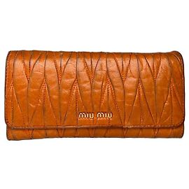 Cartera larga de cuero Metallasse Miu Miu vintage naranja