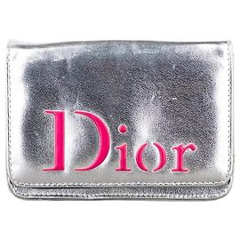 Dior Kosmetiktasche aus den 2000er Jahren in Metallic Silber