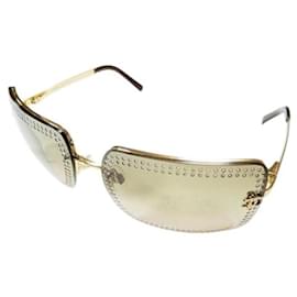 Gafas de sol cuadradas Chanel CC Logo con strass dorado 4105-B