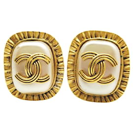 Orecchini a clip in oro Chanel Coco Mark