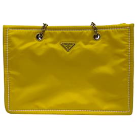 Borsa Tote Prada Giallo Tessuto in nylon giallo con catena