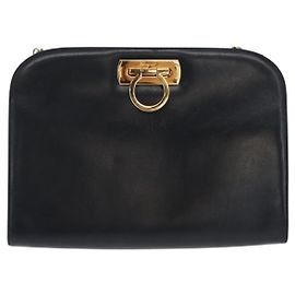 Salvatore Ferragamo Vintage Gancini Chain Pelle Medium