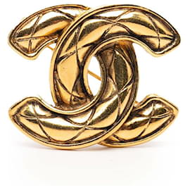 Broche Matelassé Coco Mark de Chanel