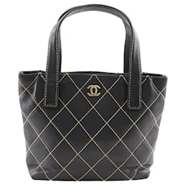 Borsa Wild Stitch in pelle di vitello nera CHANEL