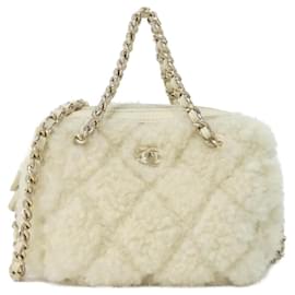 Borsa a mano avorio Chanel con hardware dorato