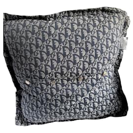 Coussin Christian Dior
