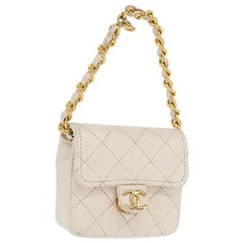 CHANEL Portachiavi Matelassé in Pelle di Agnello Oro Bianco CC Auth bs33121