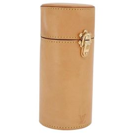 LOUIS VUITTON Custodia da Viaggio Nomad Beige LV Auth 169583V