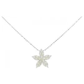 Autre Marque Collana in diamante in oro bianco Au750 a forma di fiore
