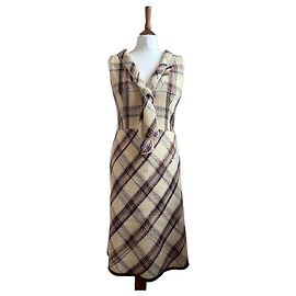 Vestido midi de lã tweed bege com gola laço Miu Miu