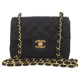 Borsa a Spalla Mini Matelassé in Satin Chanel