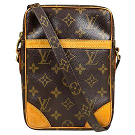 Borsa a Spalla Monogram Danube di Louis Vuitton