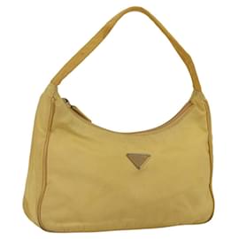 Pochette in nylon PRADA gialla Auth 169603 - Prada