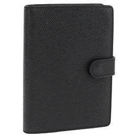 LOUIS VUITTON Taiga Agenda PM Day Planner Cover Epicea R20424 LV Auth BA10570