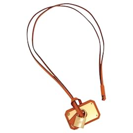 Collier HERMES Okelley GM Cuir Orange Auth 169916SAV - Hermès
