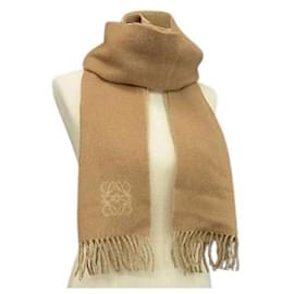 Loewe Anagramm brauner Wollangora-Schal