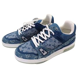 Louis Vuitton Monogram Trainer Line Sneakers aus blauem Denim