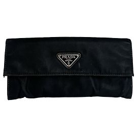 Cartera Triángulo Vintage Prada Negra