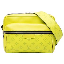 Mensageiro externo Taigarama Monograma amarelo Louis Vuitton
