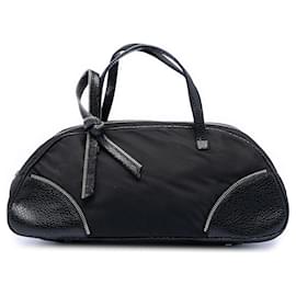 Borsa a mano in nylon nero e pelle di vitello Dior con fiocco