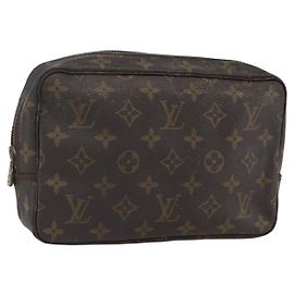 LOUIS VUITTON Monogram Trousse Toilette 23 Bolsa Clutch M47524 LV Auth 171812