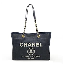 Borsa 2 in 1 in denim Deauville di Chanel