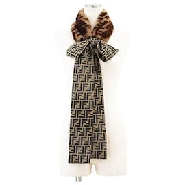Fendi FENDI ROMA Maxi Seidenschal Wrappy
