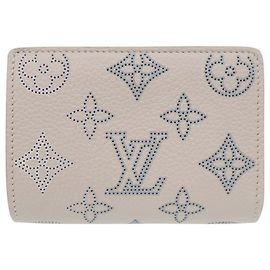 Cartera Claire Flight Mode Bi-Fold Louis Vuitton