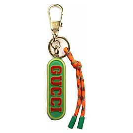 Portachiavi Gucci con supporto e charm