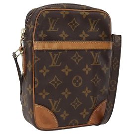 LOUIS VUITTON Bolsa de Hombro Monogram Danube M45266 LV Auth BA10637