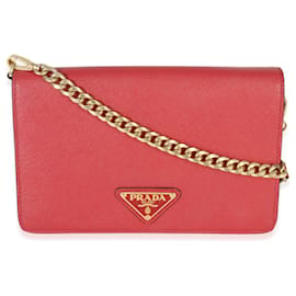 Mini crossbody in Saffiano rosso con logo triangolare Prada