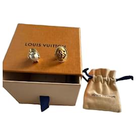 Orecchini Louis Vuitton con perle e logo