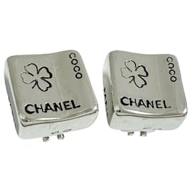 Orecchini quadrati a cubo da donna Chanel in argento