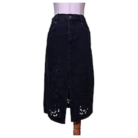 Falda midi de mezclilla negra Richelieu con abertura frontal Farm Rio