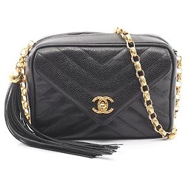 Chanel V-Stitch Chevron Schultertasche